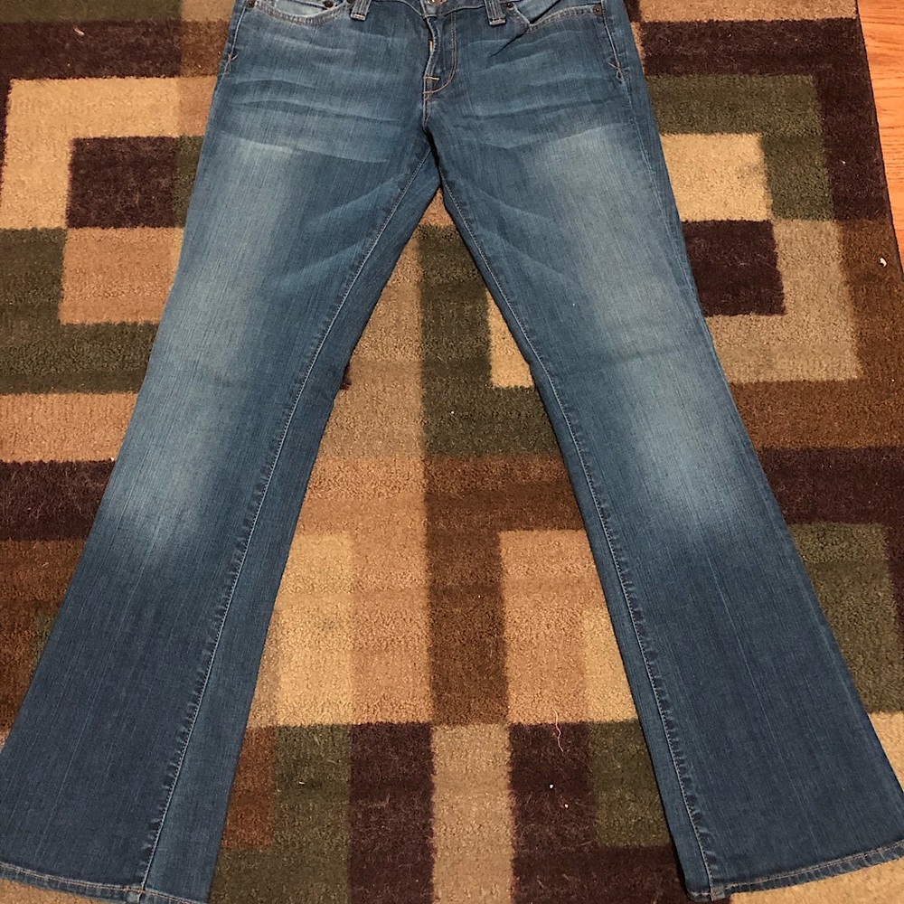 Lucky “Lola Boot” jeans Size 6/28